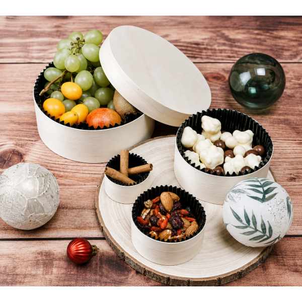 Boite à fromage en peuplier 100 cl avec caissette noire Ø 16.3 Ht 6 cm (x 36) Boite à fromage en peuplier 100 cl avec caissette noire Ø 16.3 Ht 6 cm (x 36)